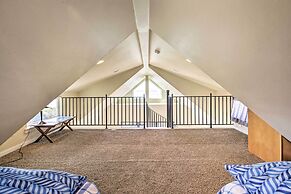 Oceanfront Cottage W/deck & Secluded Beach Access!