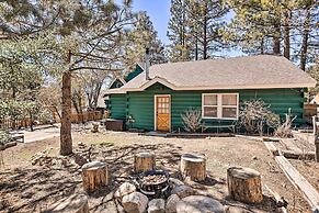 < 2 Mi to Lake: Big Bear City Cabin w/ Hot Tub!