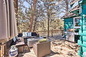 < 2 Mi to Lake: Big Bear City Cabin w/ Hot Tub!