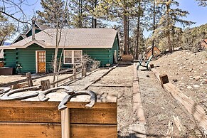 < 2 Mi to Lake: Big Bear City Cabin w/ Hot Tub!
