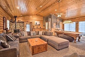 < 2 Mi to Lake: Big Bear City Cabin w/ Hot Tub!