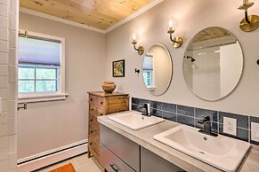 Dog-friendly Home: 1 Mi to Downtown Hendersonville