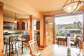 Chic Pagosa Springs Condo w/ Porch - Walk to Shops