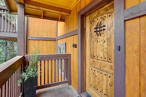 Custom-built Gem w/ Kayaks & Games in Big Bear!