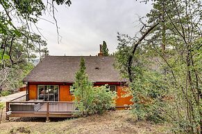 Custom-built Gem w/ Kayaks & Games in Big Bear!