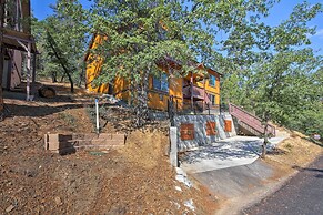 Custom-built Gem w/ Kayaks & Games in Big Bear!