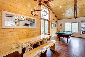 Custom-built Gem w/ Kayaks & Games in Big Bear!