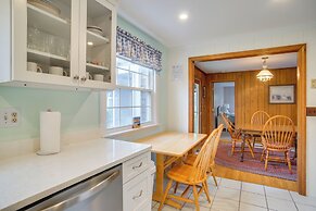 1 Mi to Beach: Quiet West Dennis Escape w/ Sunroom
