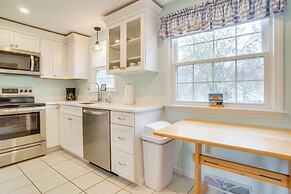 1 Mi to Beach: Quiet West Dennis Escape w/ Sunroom