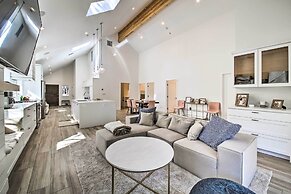 Half-mi to Big Bear Lake: Modern Home w/ Deck