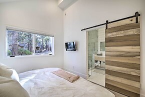 Half-mi to Big Bear Lake: Modern Home w/ Deck