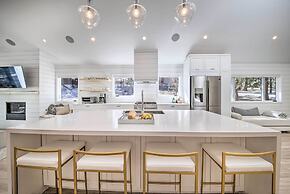 Half-mi to Big Bear Lake: Modern Home w/ Deck