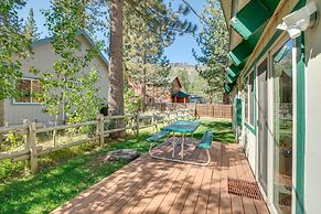 Rustic Tahoe Cabin w/ Pool Table: 11 Mi to Skiing!