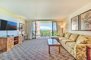 Cute Beachfront Condo w/ Lanai & Resort Pools