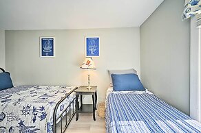 Lovely Rockport Apartment, Walk to Beaches!