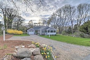 Cape Cod Cottage w/ Fire Pit - Walk to Beach!
