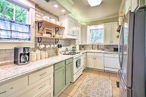 1/2 Mi to Hot Springs Nat'l Park: Cottage w/ Patio