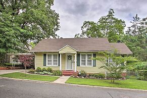 1/2 Mi to Hot Springs Nat'l Park: Cottage w/ Patio