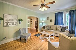 1/2 Mi to Hot Springs Nat'l Park: Cottage w/ Patio