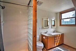 The Pinecone Palace w/ Hiking Trail Access!