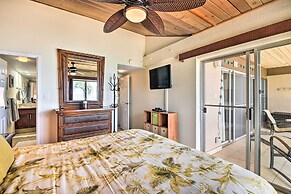 Beachfront Lahaina Condo w/ AC: Featured on Hgtv!