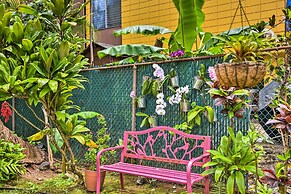 Beachfront Lahaina Condo w/ AC: Featured on Hgtv!