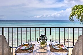 Beachfront Lahaina Condo w/ AC: Featured on Hgtv!