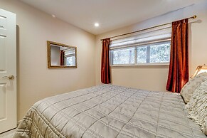 Renovated Condo ~ 1 Mi to Diamond Peak Ski Resort!