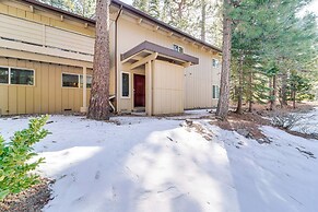 Renovated Condo ~ 1 Mi to Diamond Peak Ski Resort!