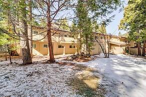 Renovated Condo ~ 1 Mi to Diamond Peak Ski Resort!