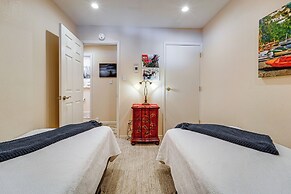 Renovated Condo ~ 1 Mi to Diamond Peak Ski Resort!