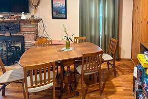 Packwood Getaway w/ Game Room, Grill & Patio