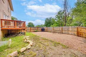 2 Mi to Dtwn Colorado Springs: Home w/ Large Yard!