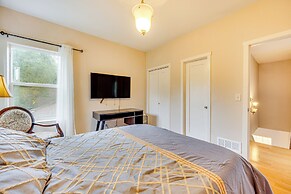 2 Mi to Dtwn Colorado Springs: Home w/ Large Yard!