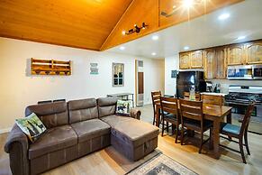 < 3 Mi to Lake: 'goldilodge' Big Bear Lake Cabin