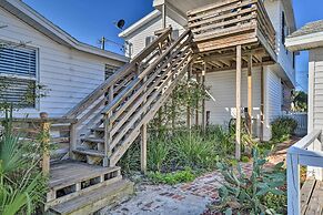 Fernandina Cottage w/ Deck + Direct Beach Access!