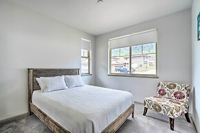 Modern Waianae Home w/ Mountain & Valley View