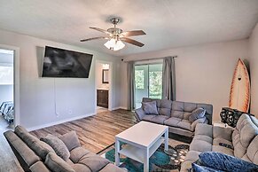 Sunny Pahoa Retreat: Snorkel, Hike & Shop!