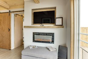 Beach Access & Dock: Little Traverse Lake Cottage!