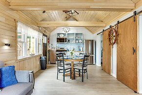 Beach Access & Dock: Little Traverse Lake Cottage!