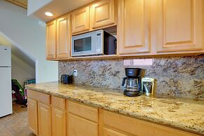 Kailua-kona Condo: Steps to Beach & Downtown!