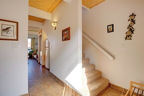 Kailua-kona Condo: Steps to Beach & Downtown!