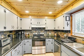 Graeagle Vacation Rental Cabin w/ Game Room!