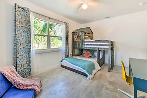 Bright, Pet-friendly Retreat in Avon Park!