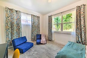 Bright, Pet-friendly Retreat in Avon Park!