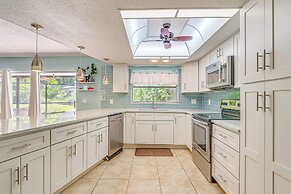 Lovely Crystal River Home w/ Lanai & Pool!