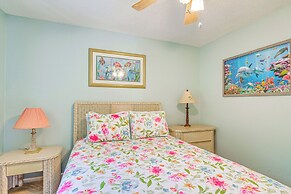 Lovely Crystal River Home w/ Lanai & Pool!