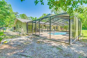 Lovely Crystal River Home w/ Lanai & Pool!