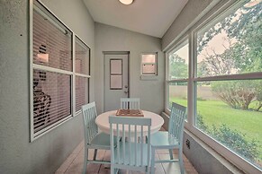 Crystal River Gem Near Three Sisters Springs!