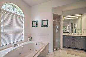 Crystal River Gem Near Three Sisters Springs!